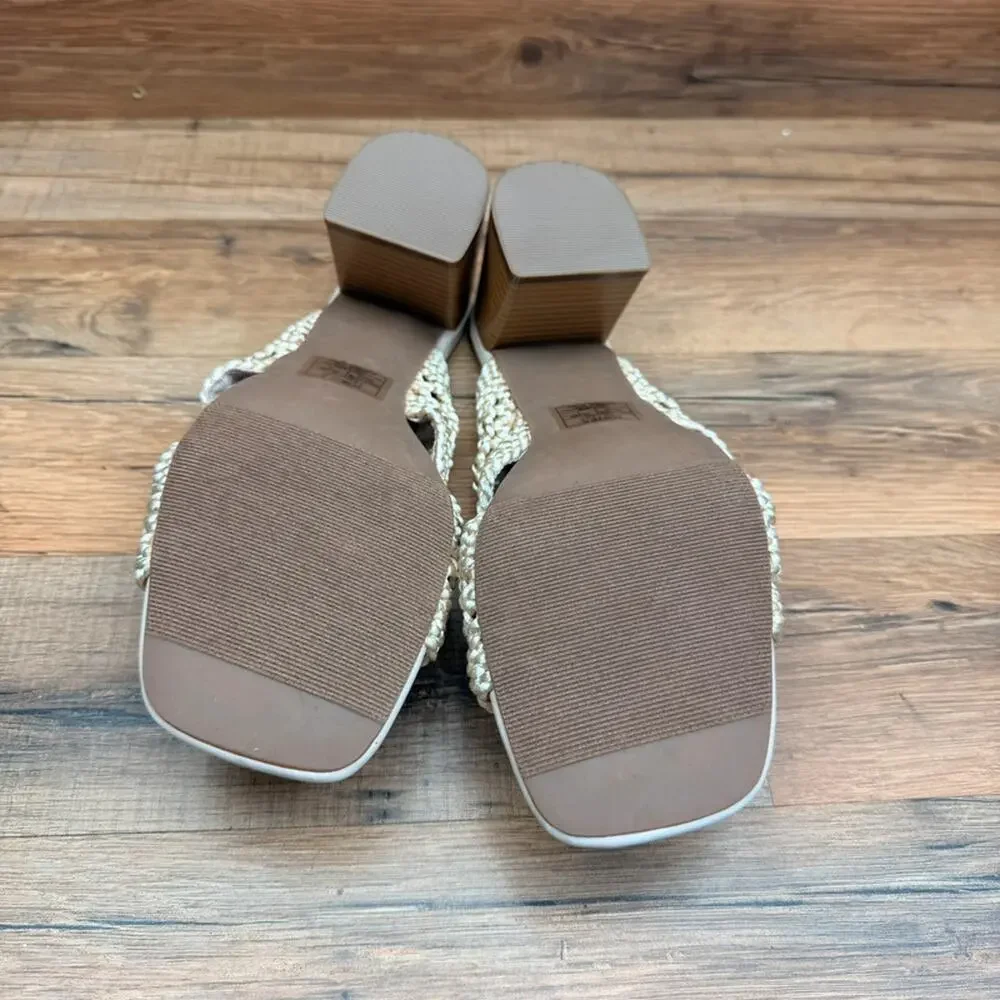Jones New York women's 9M slip on sandals off white woven straps block heel